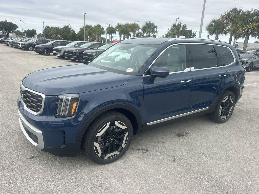 new 2025 Kia Telluride car, priced at $39,672
