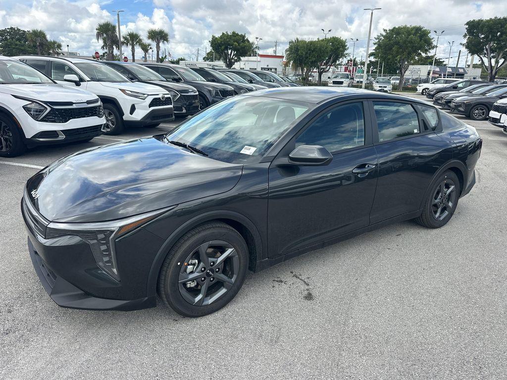 new 2025 Kia K4 car, priced at $23,006