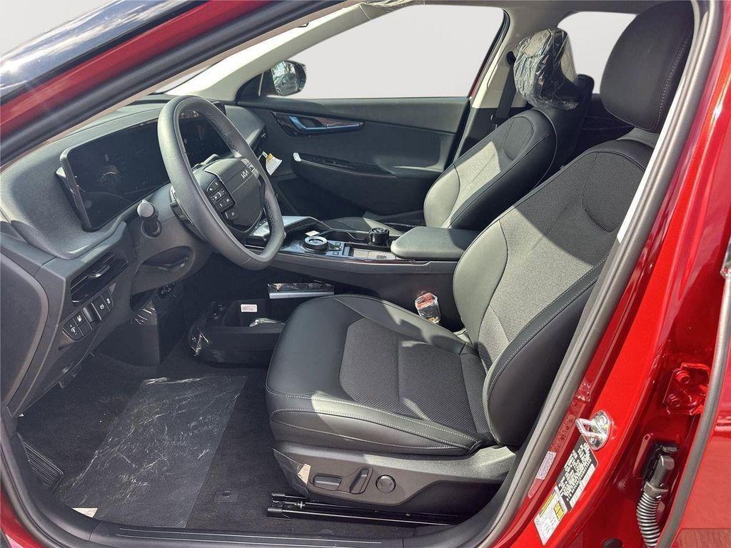 new 2025 Kia EV6 car, priced at $42,531