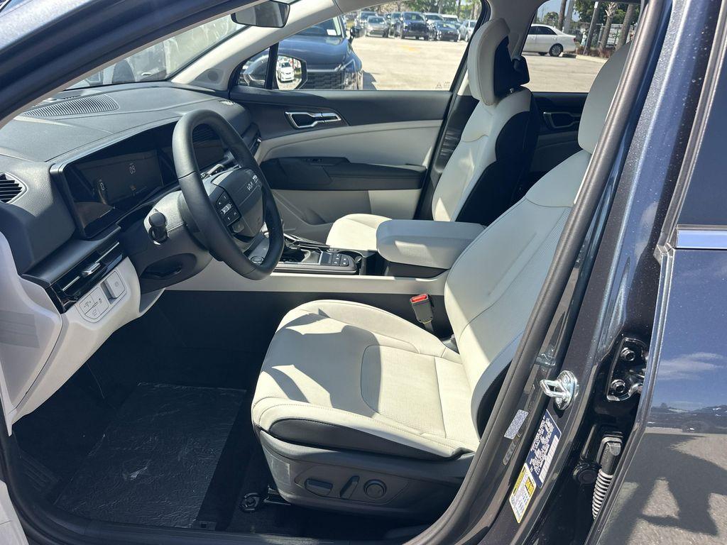 new 2026 Kia Sportage car, priced at $32,888