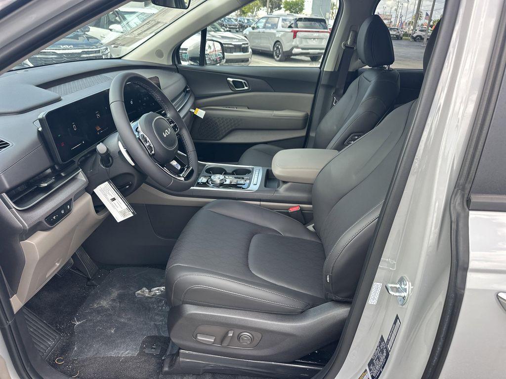 new 2026 Kia Carnival Hybrid car, priced at $45,833