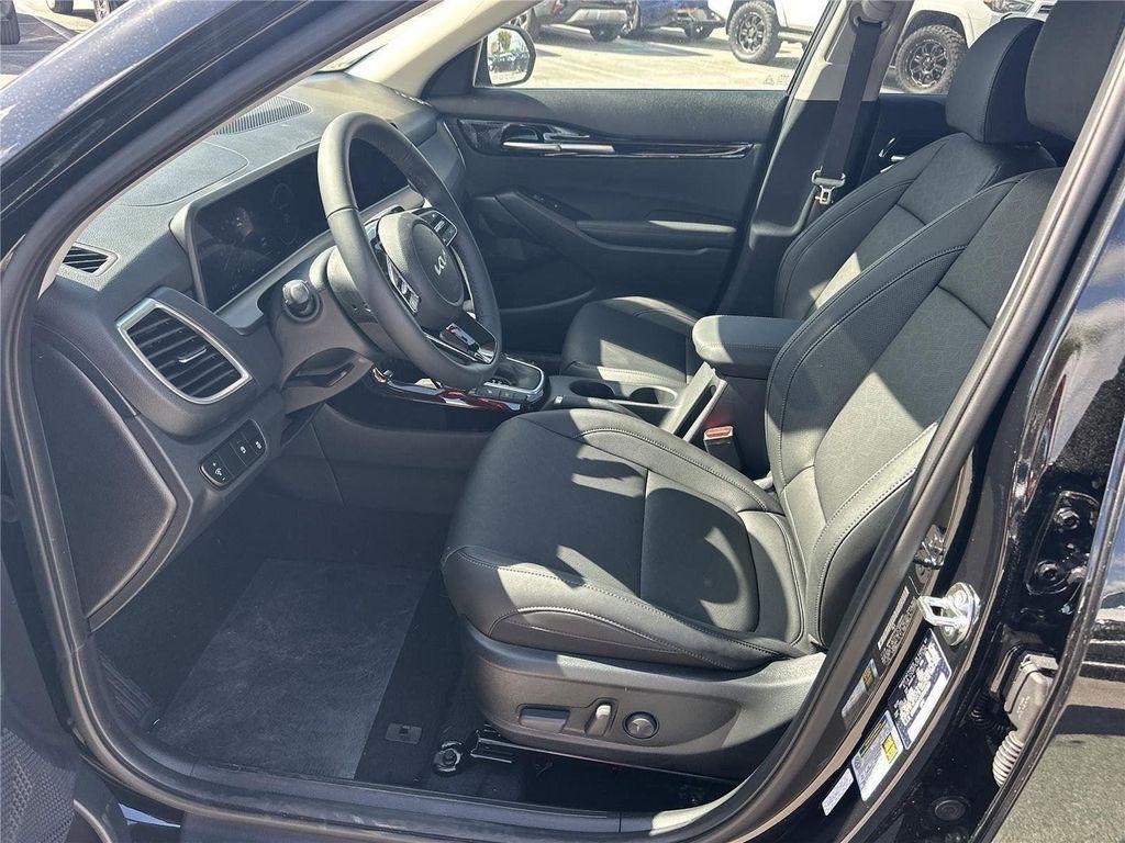 new 2026 Kia Seltos car, priced at $27,942
