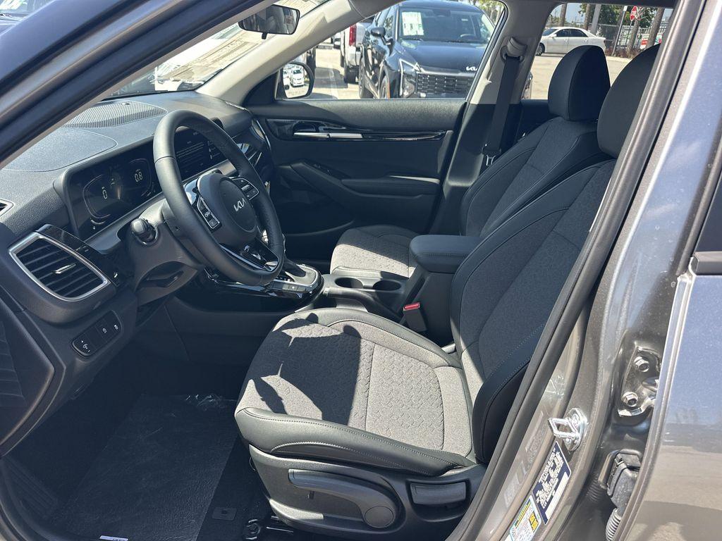 new 2026 Kia Seltos car, priced at $28,702