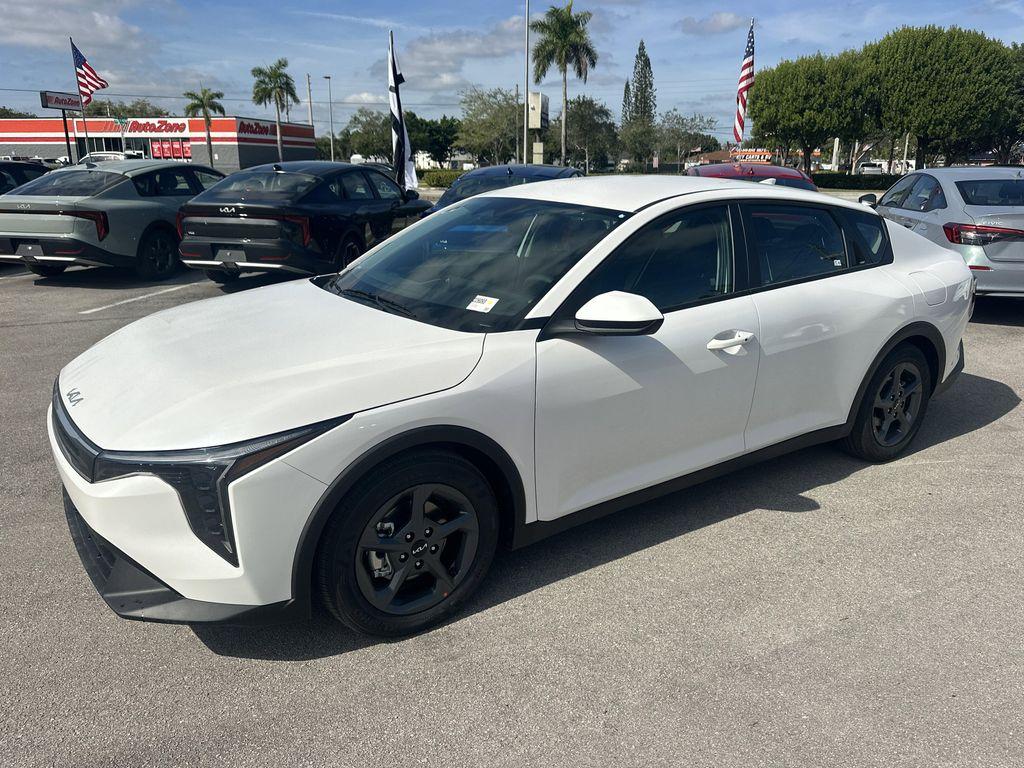 new 2025 Kia K4 car, priced at $24,027