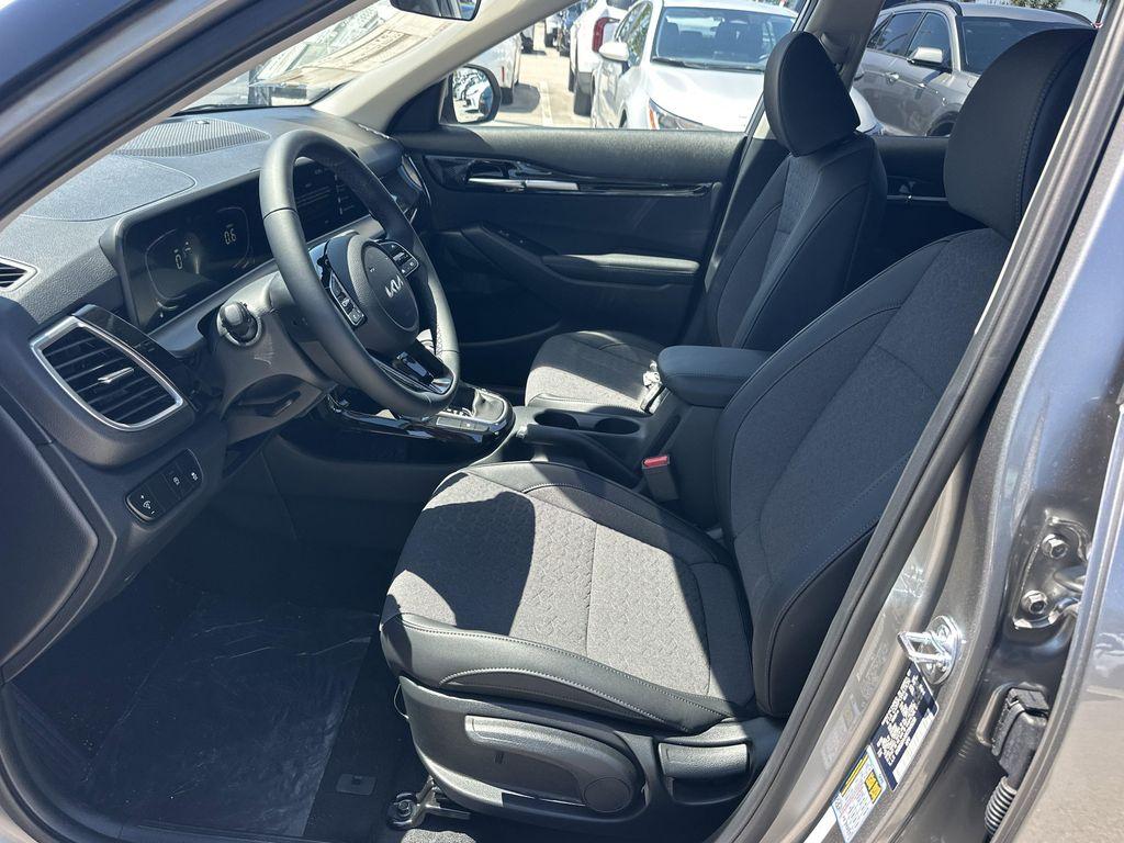 new 2026 Kia Seltos car, priced at $27,941