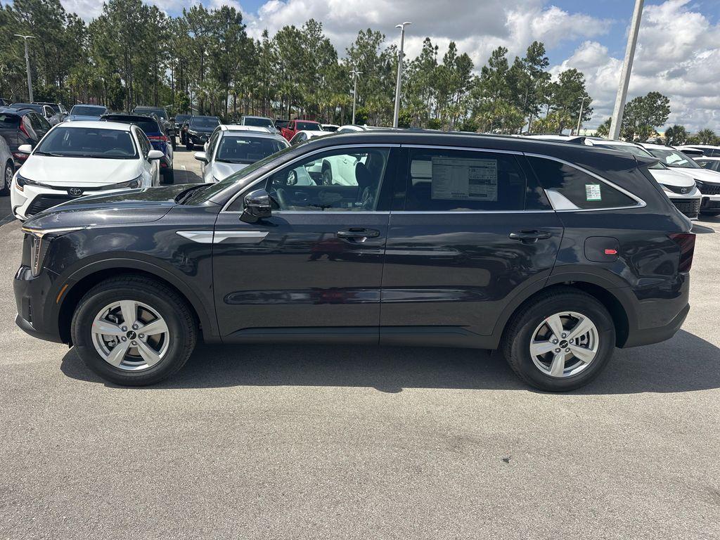 new 2026 Kia Sorento car, priced at $32,466