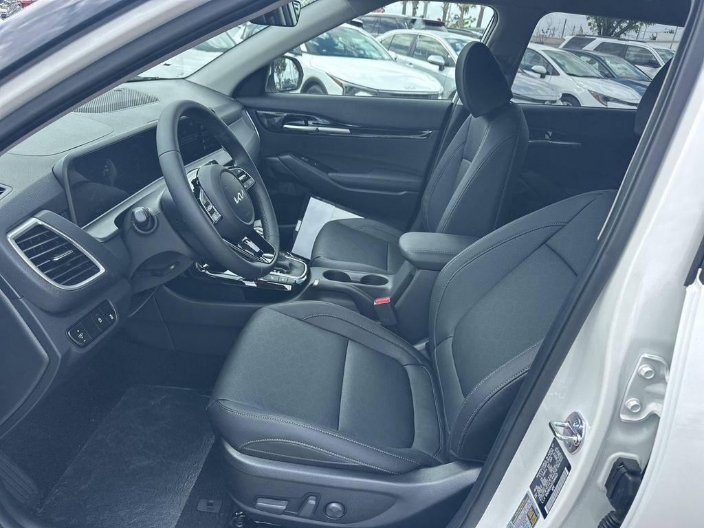 new 2026 Kia Seltos car, priced at $29,146