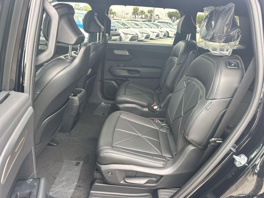 new 2027 Kia Telluride Hybrid car, priced at $50,354