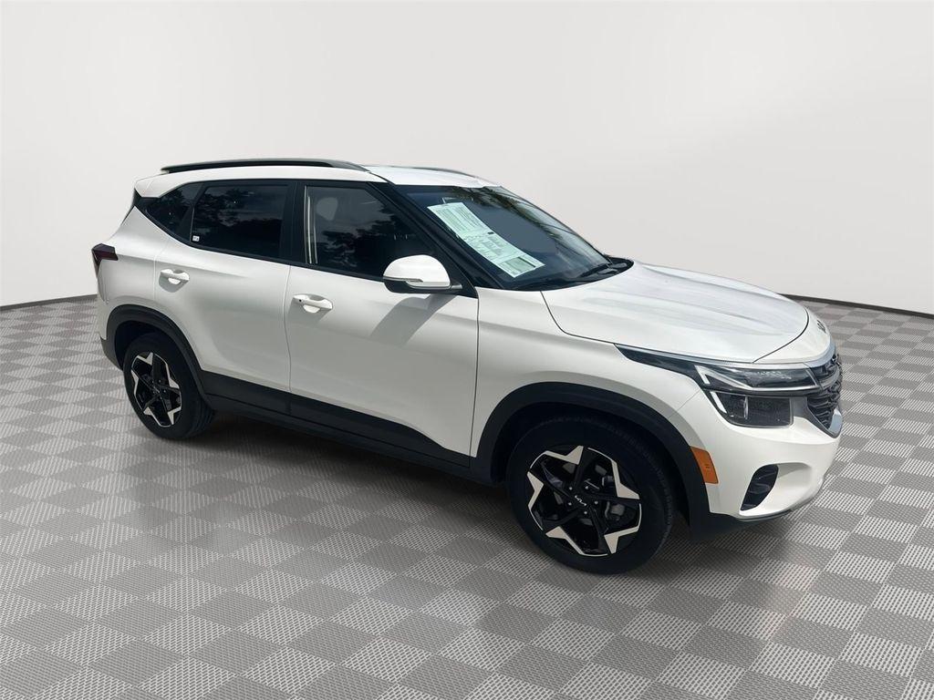 used 2025 Kia Seltos car, priced at $22,954
