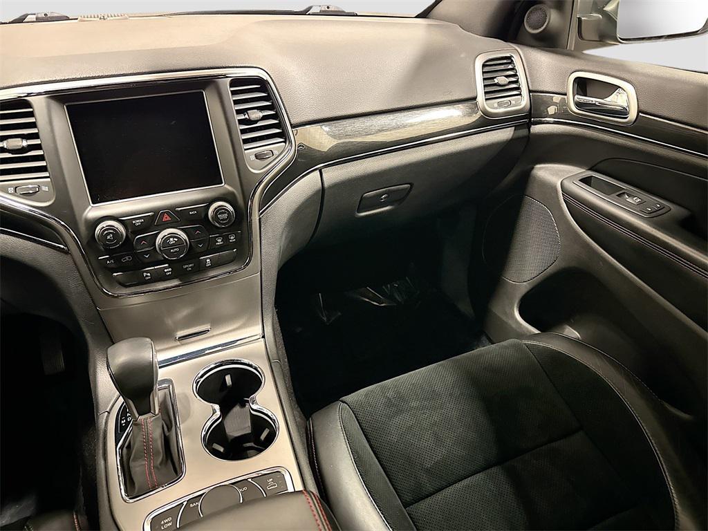used 2017 Jeep Grand Cherokee car, priced at $18,992