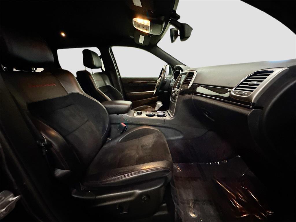 used 2017 Jeep Grand Cherokee car, priced at $18,992