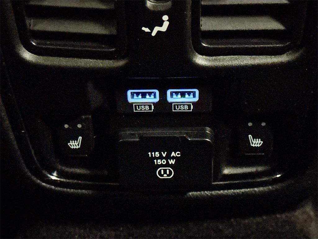 used 2017 Jeep Grand Cherokee car, priced at $18,992