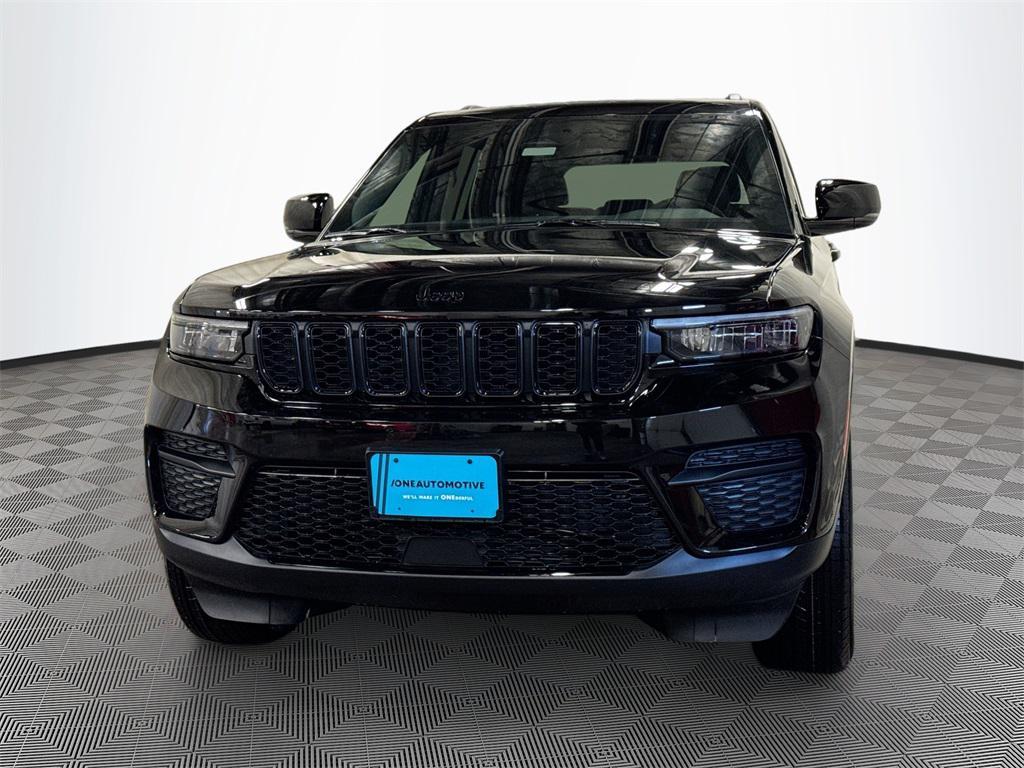 new 2025 Jeep Grand Cherokee car, priced at $44,566