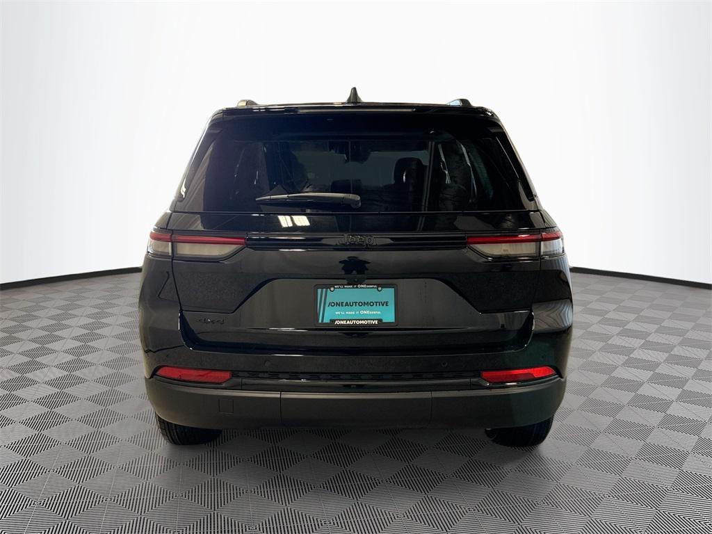 new 2025 Jeep Grand Cherokee car, priced at $44,566