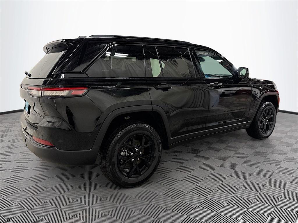 new 2025 Jeep Grand Cherokee car, priced at $44,566