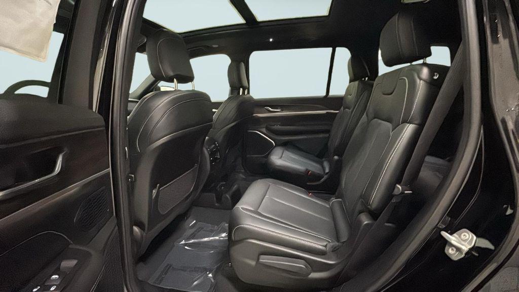 new 2026 Jeep Grand Cherokee L car, priced at $52,424