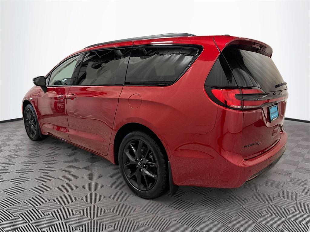new 2026 Chrysler Pacifica car, priced at $50,184