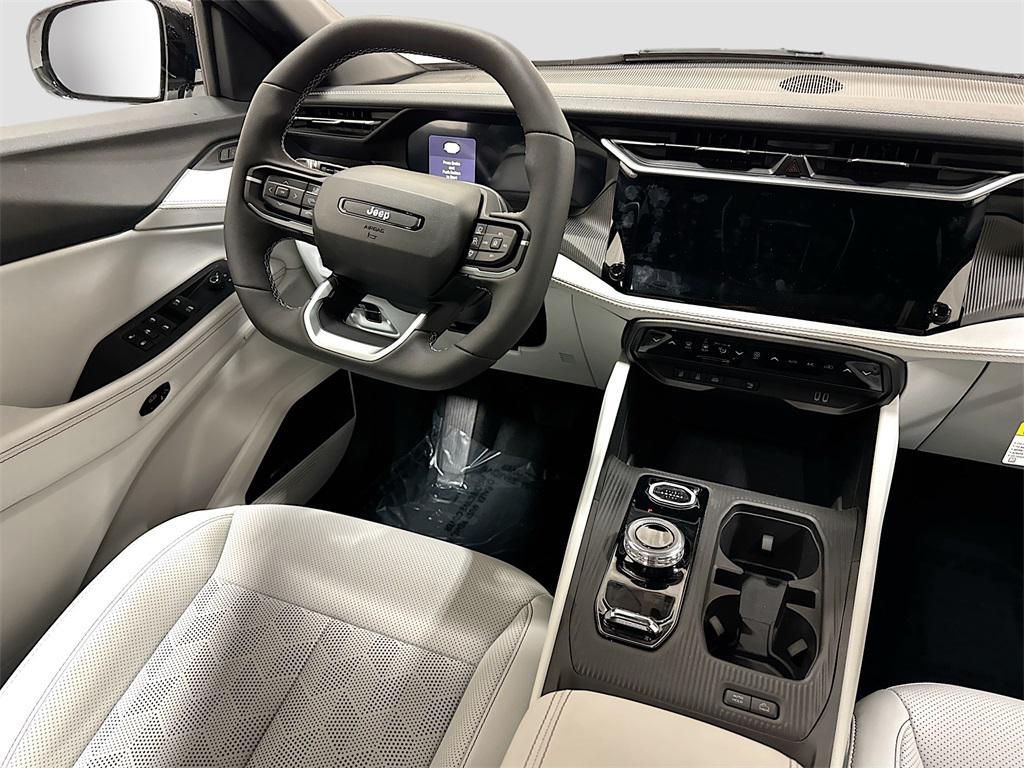 new 2026 Jeep Cherokee car, priced at $44,990