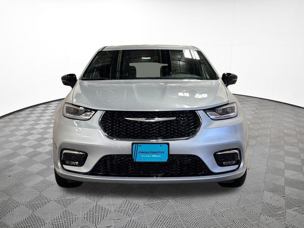 new 2026 Chrysler Pacifica car, priced at $53,041