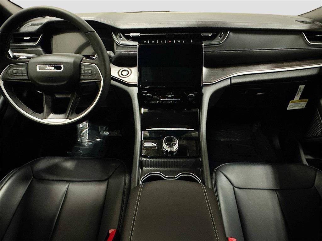 new 2025 Jeep Grand Cherokee car, priced at $48,375