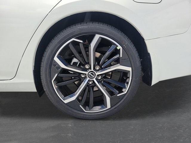 new 2025 Nissan Altima car, priced at $25,980