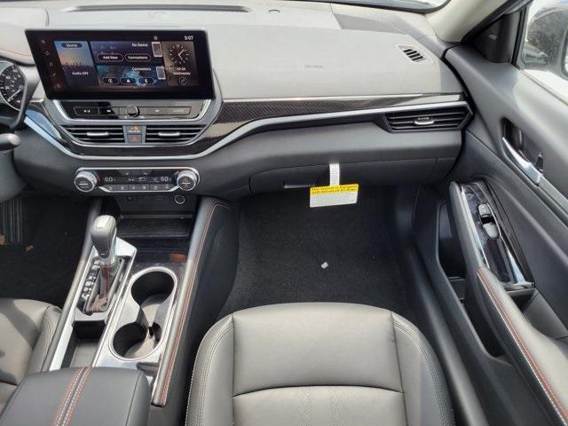 new 2025 Nissan Altima car, priced at $25,980