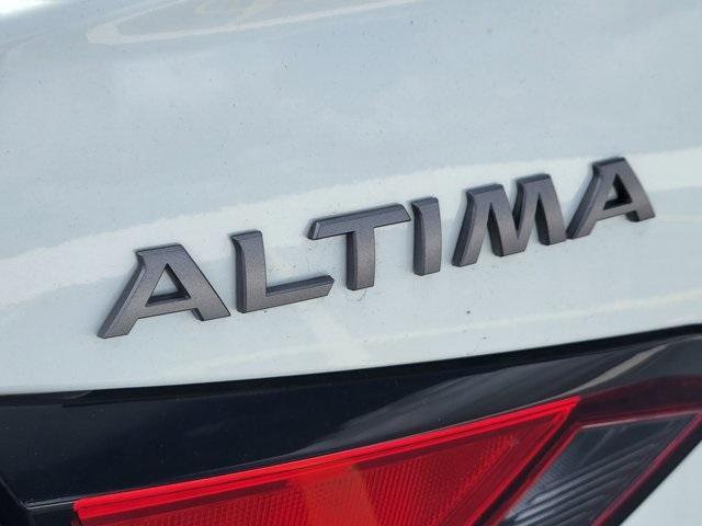 new 2025 Nissan Altima car, priced at $25,980