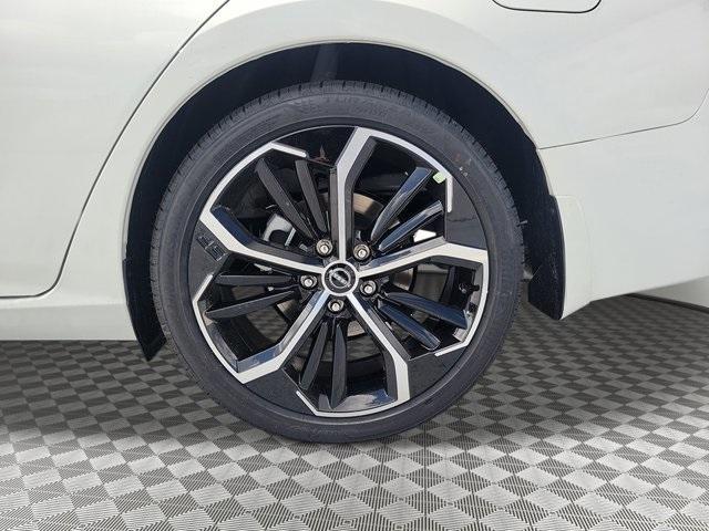 new 2025 Nissan Altima car, priced at $25,980