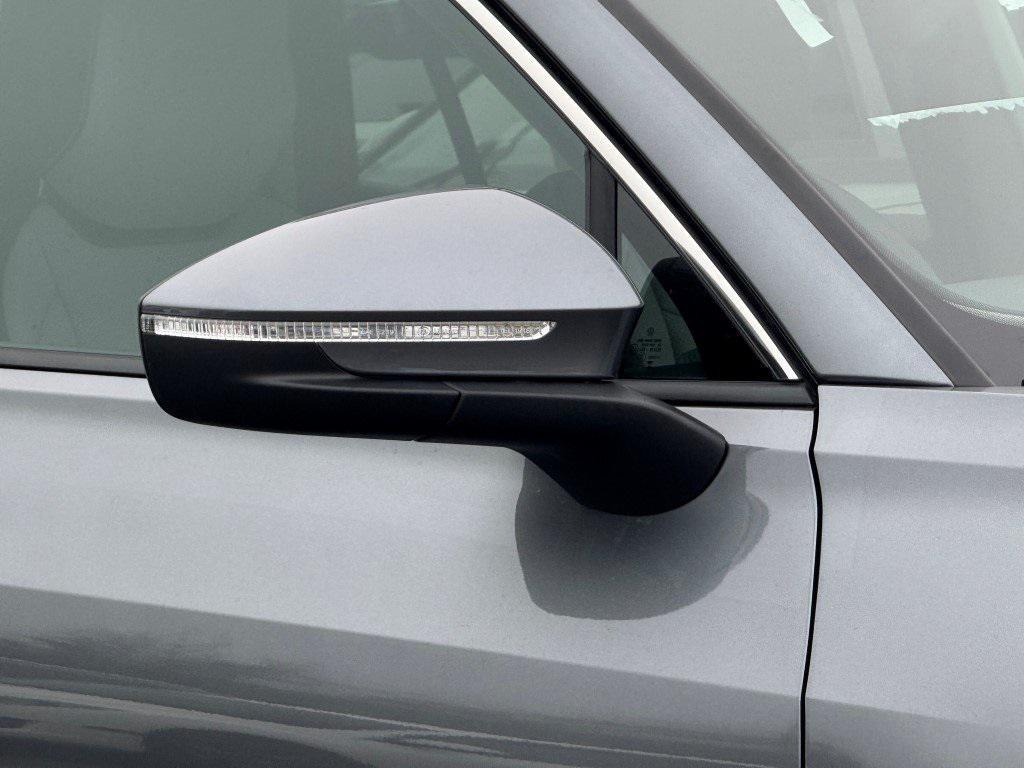 new 2026 Volkswagen Tiguan car, priced at $34,701