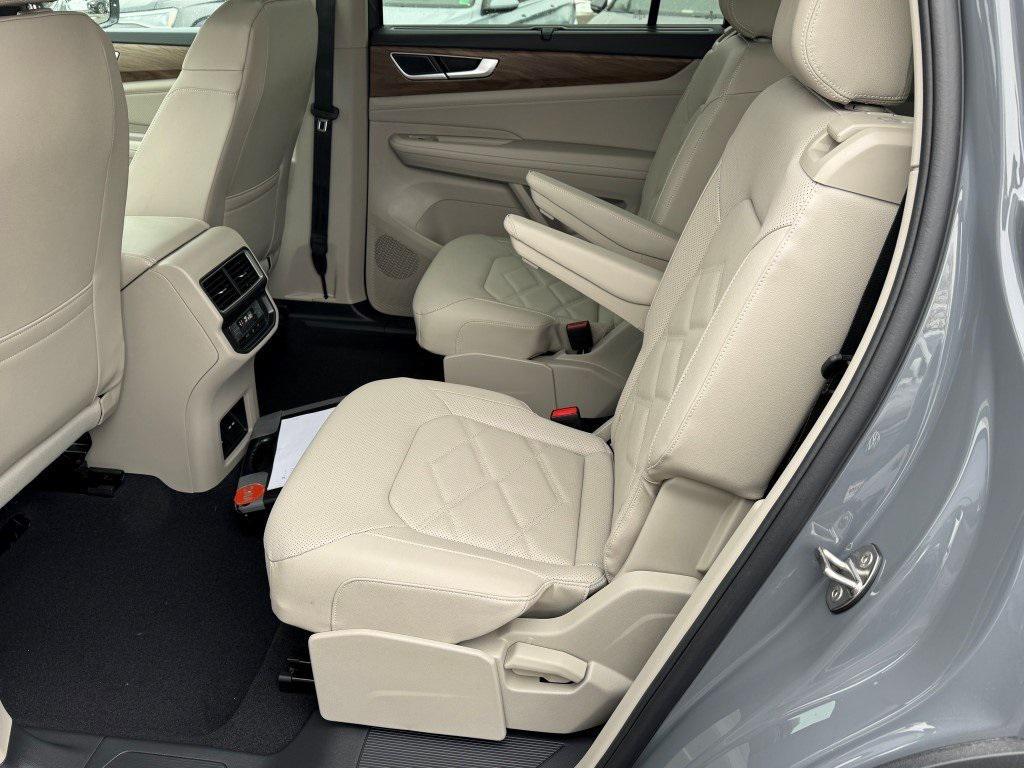 new 2026 Volkswagen Atlas car, priced at $47,390