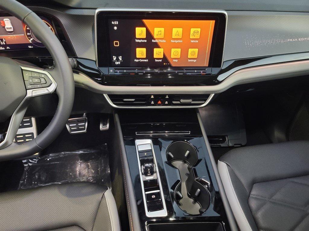 new 2026 Volkswagen Atlas car, priced at $46,677