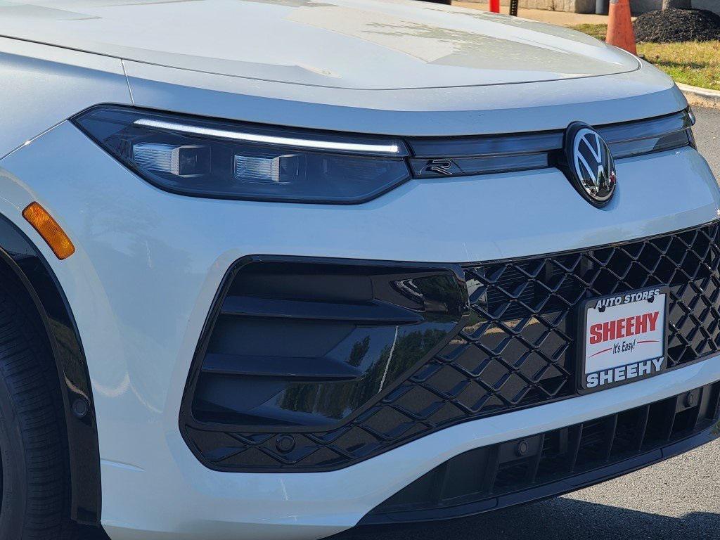 new 2025 Volkswagen Tiguan car, priced at $35,015