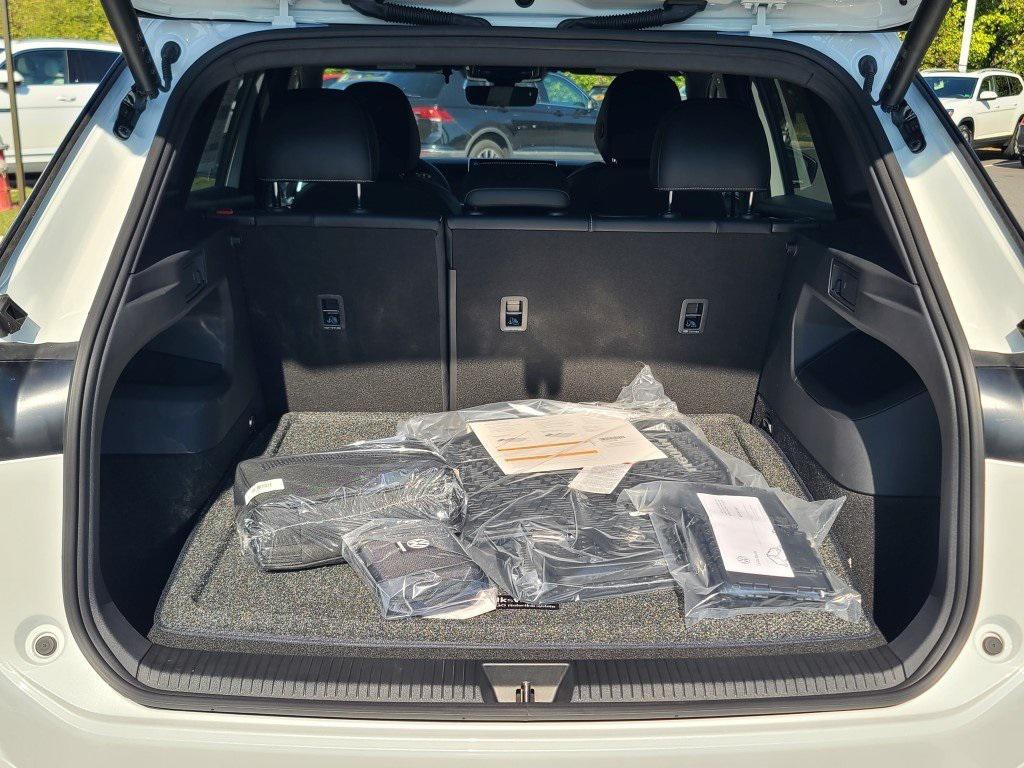 new 2025 Volkswagen Tiguan car, priced at $35,015