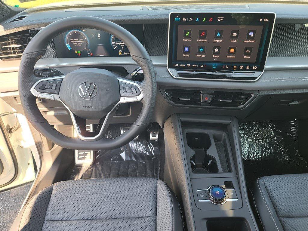 new 2025 Volkswagen Tiguan car, priced at $35,015