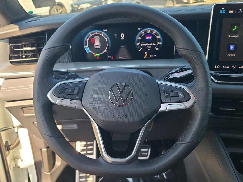 new 2025 Volkswagen Tiguan car, priced at $35,015