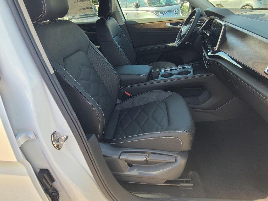 new 2026 Volkswagen Atlas car, priced at $39,365