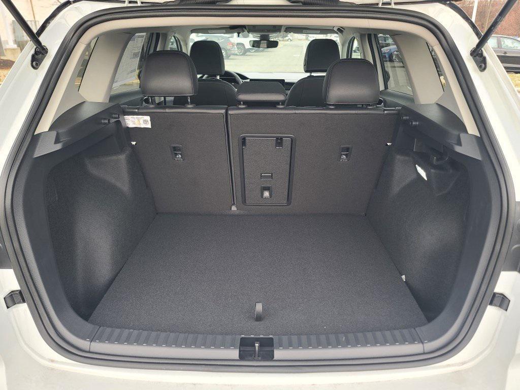 new 2026 Volkswagen Taos car, priced at $33,123