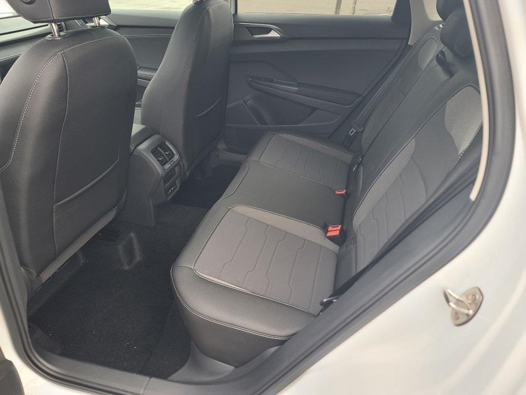 new 2026 Volkswagen Taos car, priced at $33,123