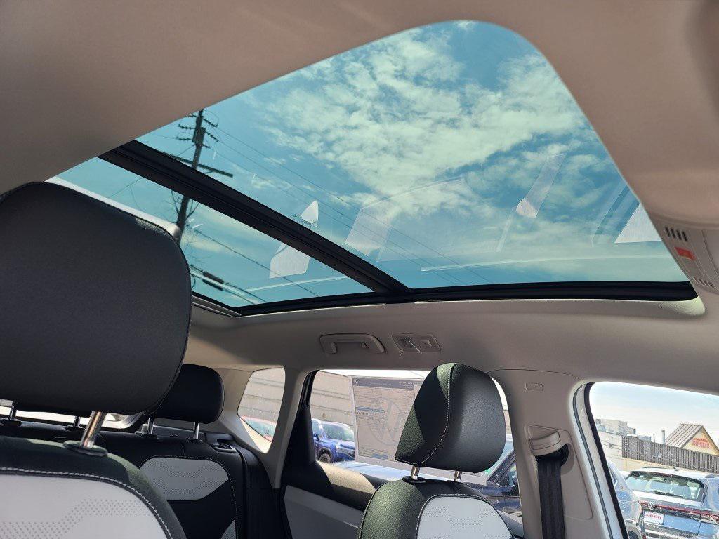 new 2025 Volkswagen Taos car, priced at $28,719