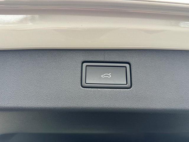 new 2026 Volkswagen Tiguan car, priced at $37,980