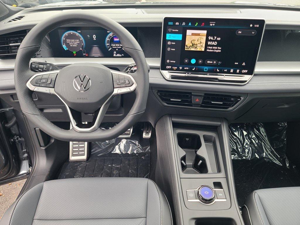 new 2025 Volkswagen Tiguan car, priced at $33,078