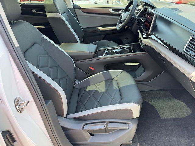 new 2026 Volkswagen Atlas car, priced at $45,177