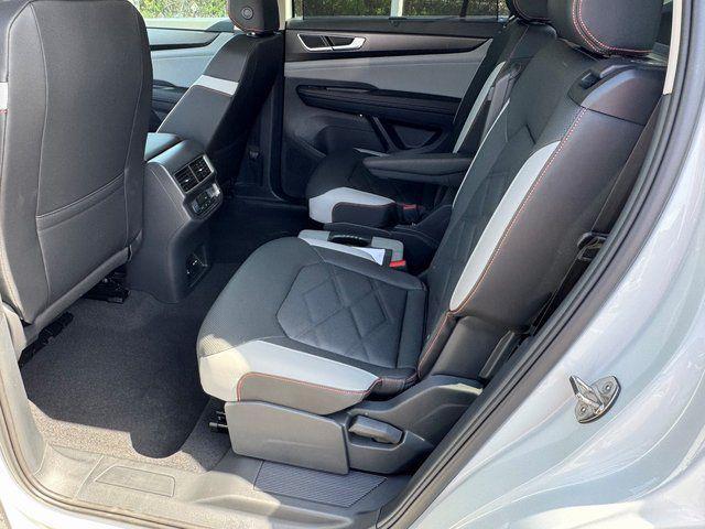 new 2026 Volkswagen Atlas car, priced at $45,177