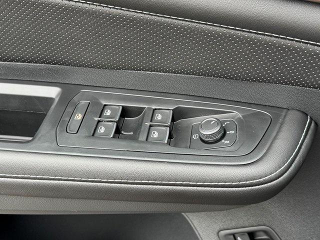 new 2026 Volkswagen Atlas car, priced at $52,594