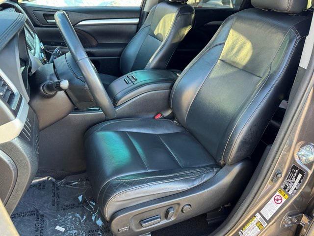 used 2016 Toyota Highlander car, priced at $18,500