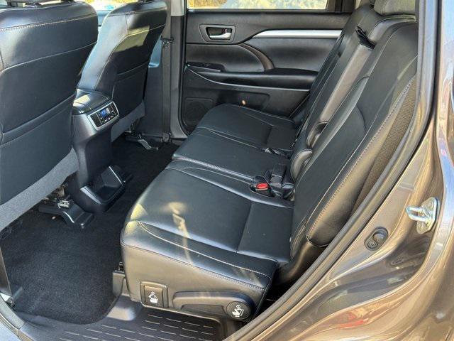 used 2016 Toyota Highlander car, priced at $18,500