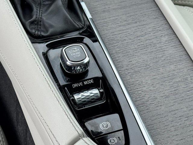 used 2020 Volvo XC90 car, priced at $29,995