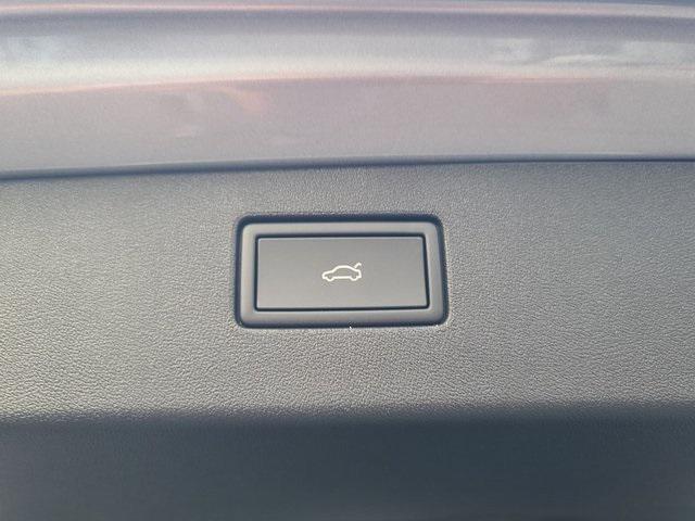 new 2026 Volkswagen Tiguan car, priced at $33,005