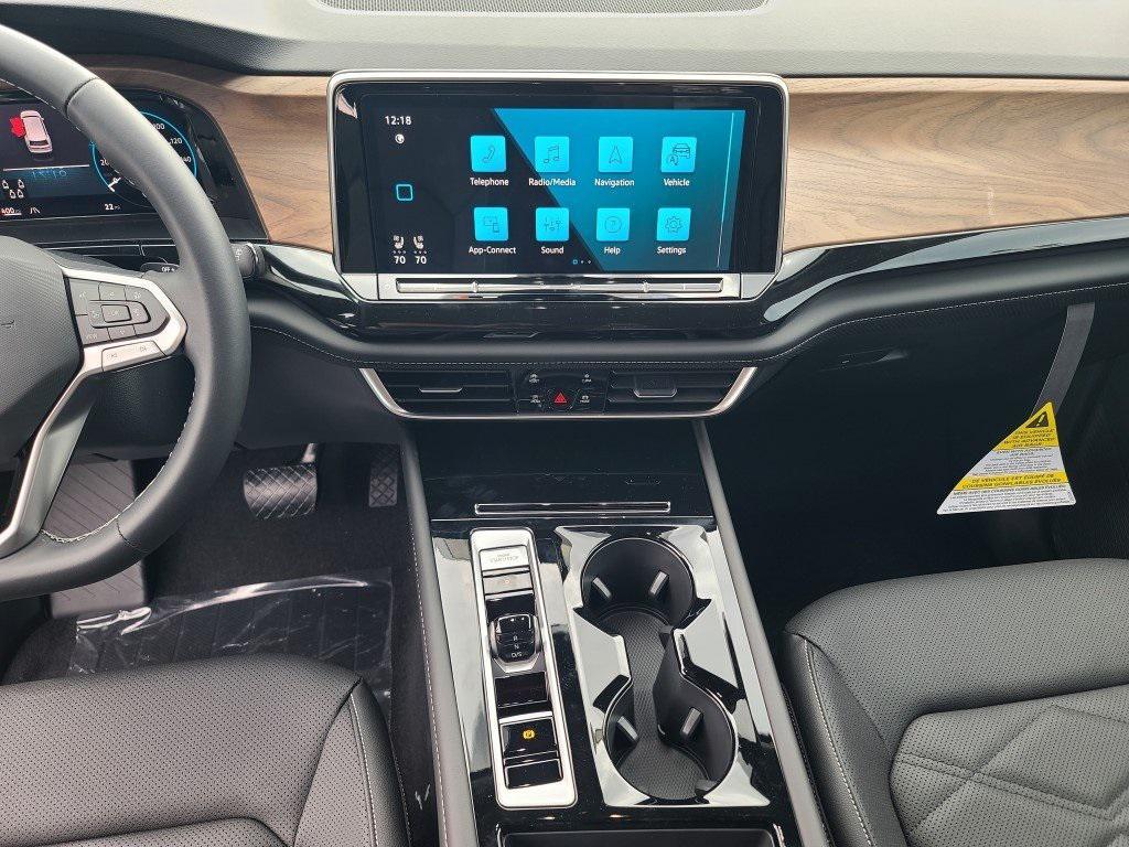 new 2026 Volkswagen Atlas car, priced at $43,197