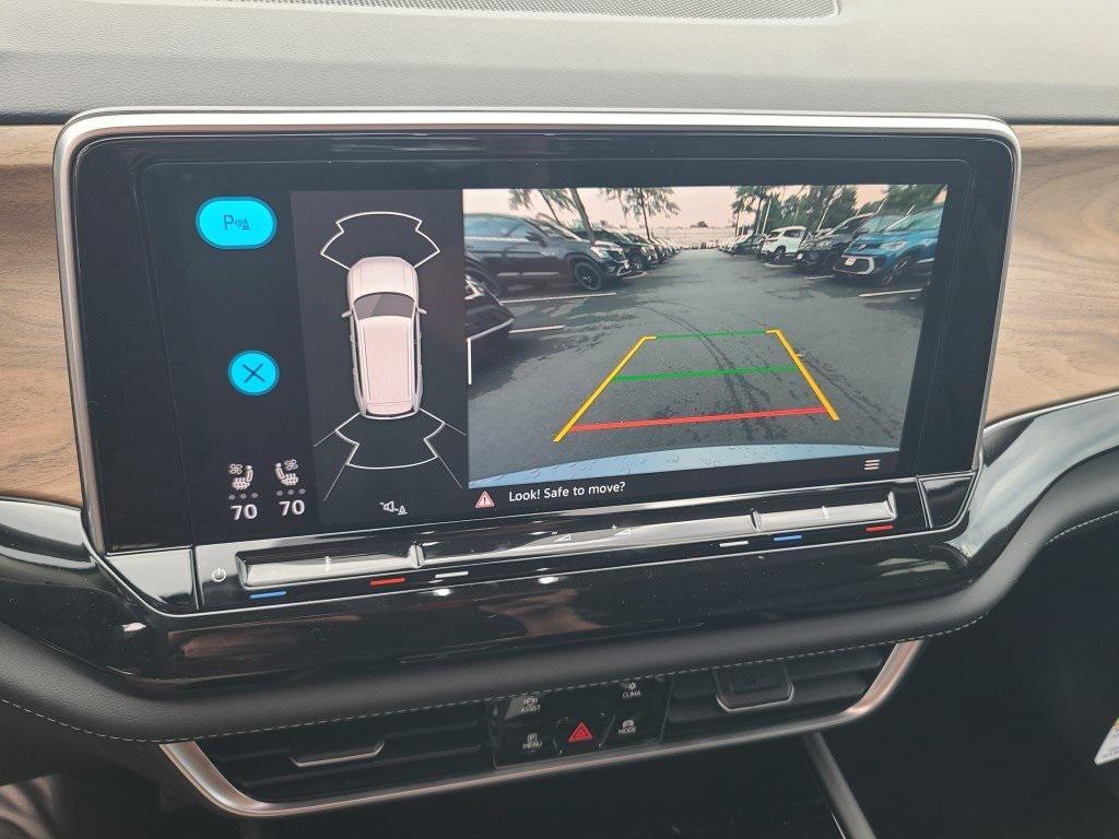 new 2026 Volkswagen Atlas car, priced at $43,197